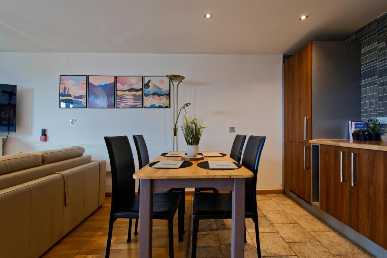 Sidemersey Livings- Convenient 1-Bedroom Flat With A View, Central 리버풀 외부 사진